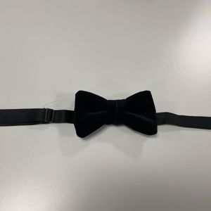 Dion Black Velvet Bow tie